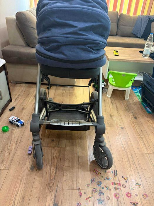 Бебешка количка icon