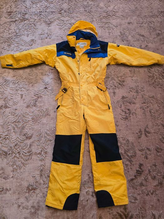 Горнолыжный костюм женский