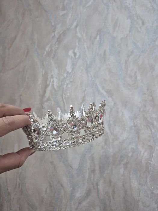 Продам корону для декора на торт