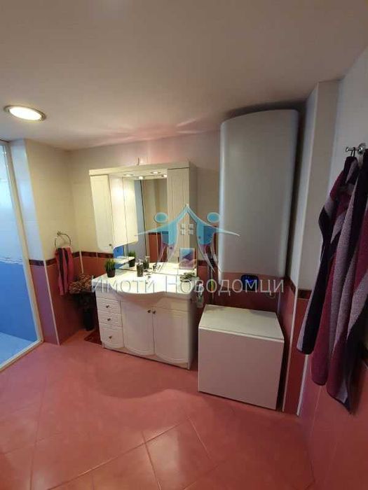 Продава се Етаж от къща в Шумен, Пазара - 120 кв.м за 1530 €/кв.м - Снимка #4