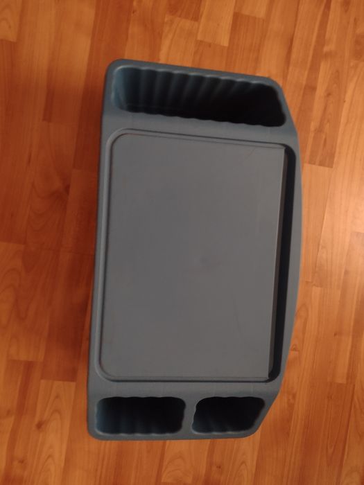 Детска масичка за рисуване