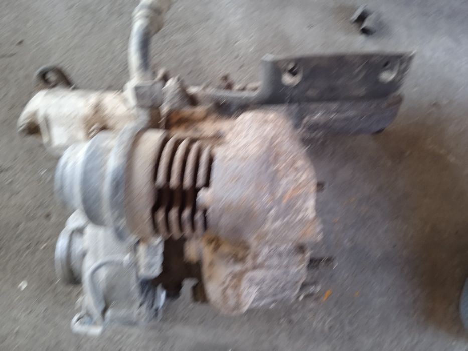 Дюзи от 2.0т изпускателна колектор турбо к053 радиатор за шаран