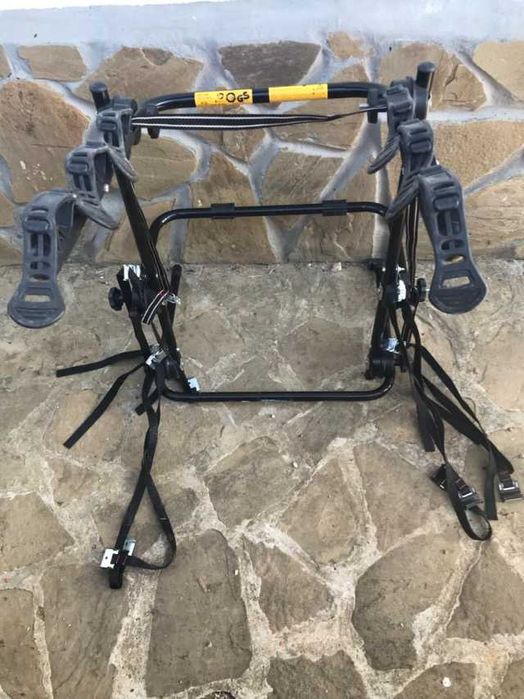 Багажник за велосипеди за кола