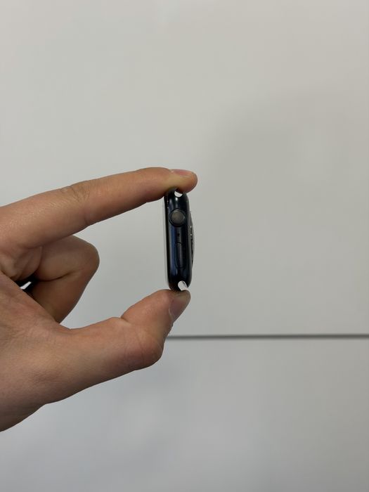 Продавам Apple Watch series 9 45mm Cellular
