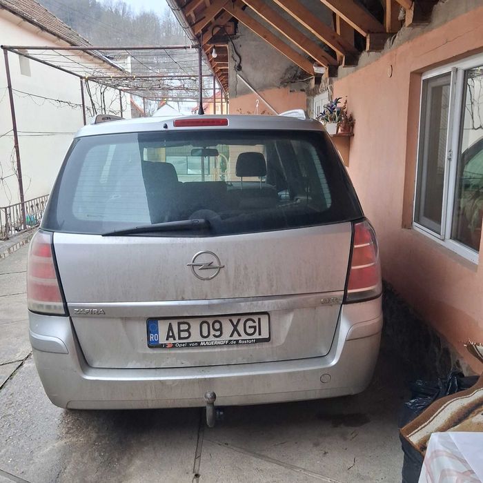 Opel zafira 2005