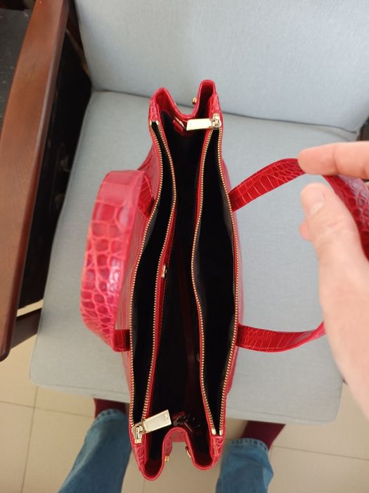 Дамски чанти от естествена кожа Furla