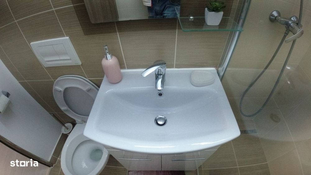 Bd. Bucuresti - Ambasador, apartament 3 camere!