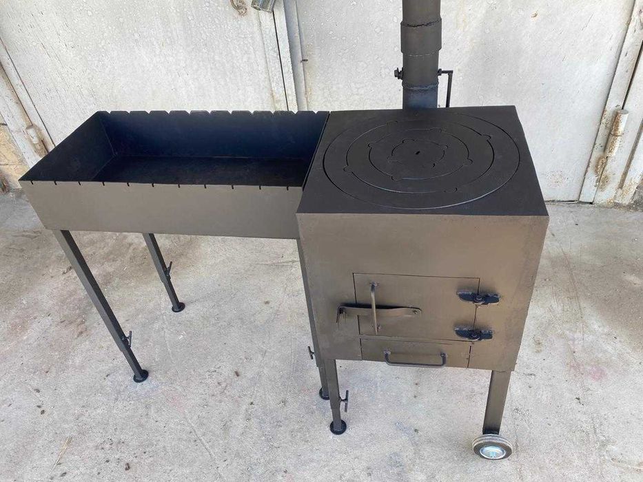 Печка в комплекте с мангалом.