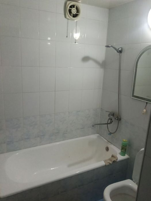 Учтепмнский район Камчатка из-за  3 соток 5 комн