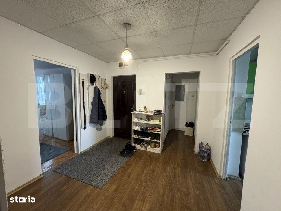 Apartament cu 4 camere,zona Progresul