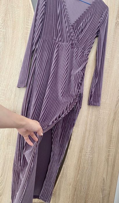 Rochie SHEIN mulată pe corp