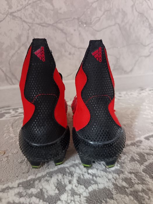 Бутсы адидас предатор