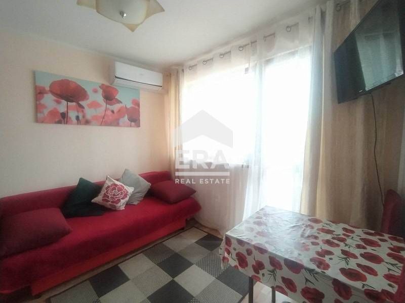 Продава се Четиристаен апартамент в Варна, Лятно кино Тракия - 102 кв.м за 2648 €/кв.м - Снимка #9