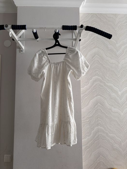 Летние белое платье для прогулок