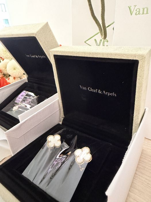 Cercei, colier Van Cleef & Arpels