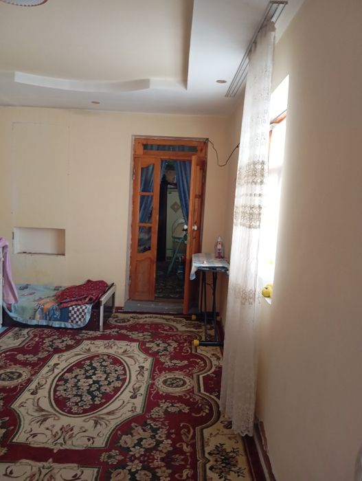 Uy sotiladi 3.7 sotix 7 ta xona