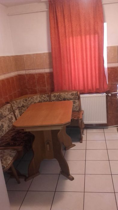 Închiriez apartament 2 camere :aer condiționat, centrala proprie