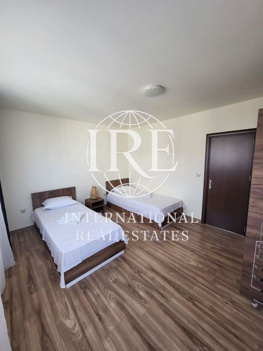 Двустаен апартамент за продажба само на метри от морето и плажа!