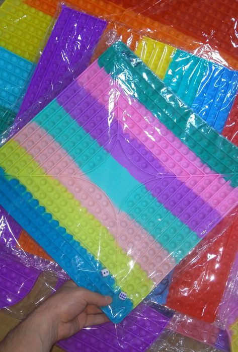 НАМАЛЕНИЯ ! Огромни попити 40см. XL квадрат pop it + зарове