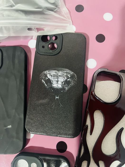 Чехлы на IPhone 13 и 15