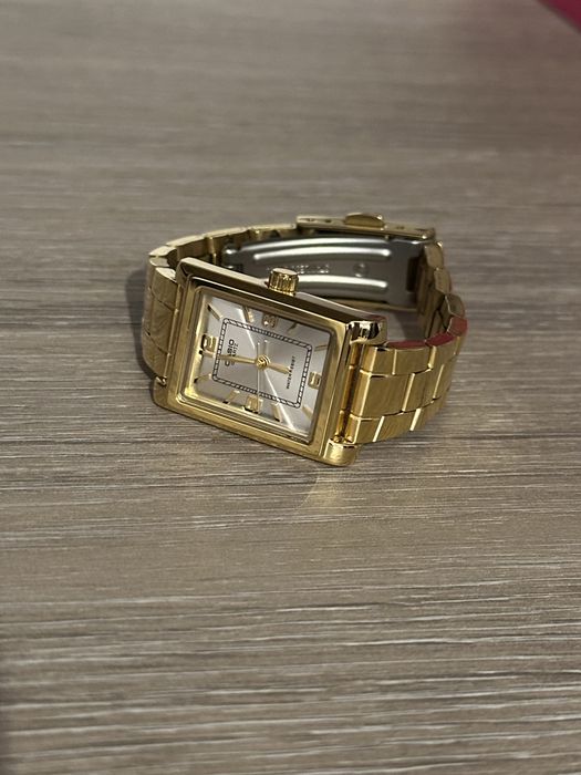Casio дамски часовник