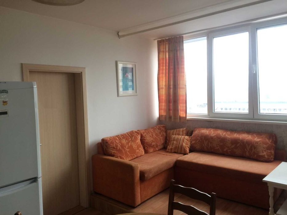 Дава се под наем Двустаен апартамент в София, Гео Милев - 50 кв.м за 355 € - Снимка #1