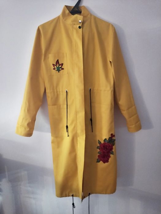 Тренч б/у Белковна