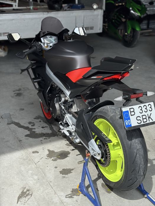 —Aprilia  RS660 —