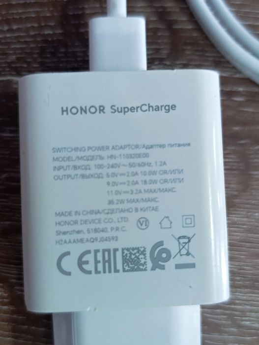 Продам HONOR X 6 b