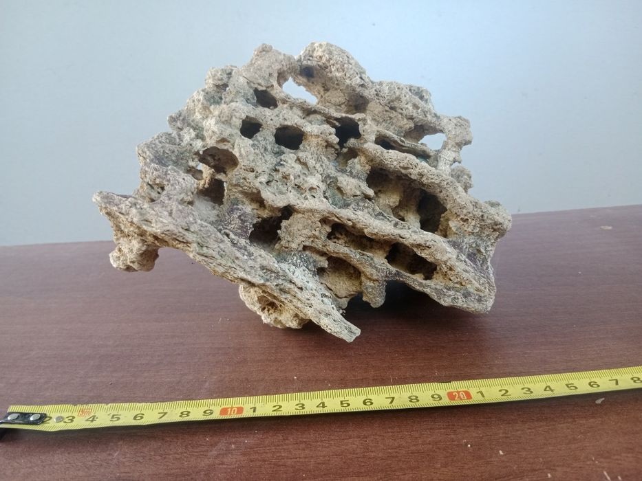 Камень песчаник для аквариума.