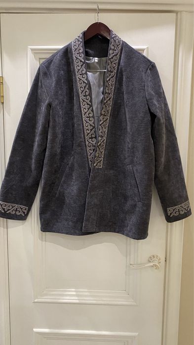 Продам новый пиджак мужской размер 48-50 (доставка бесплатна )