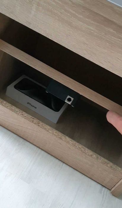 Нощно шкафче Secret Vault с вграден тайник за лични вещи