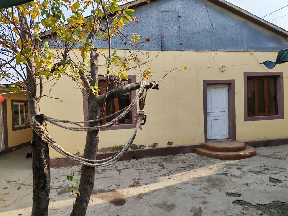 Термиз Шахарда ховли уй