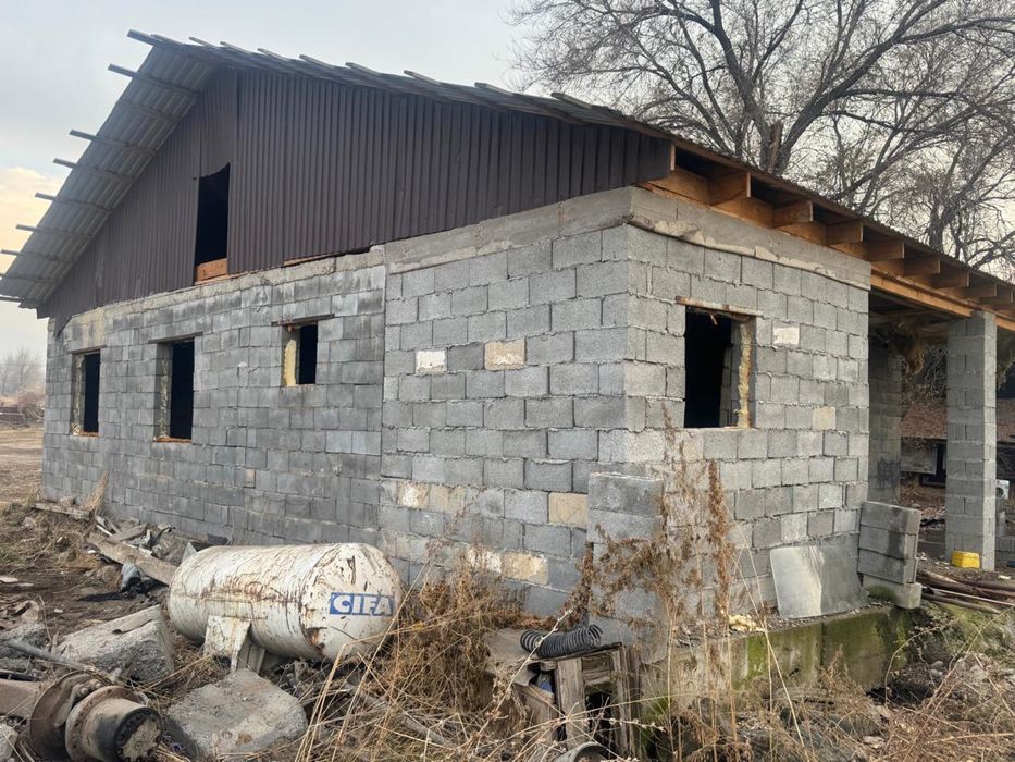 Продам дом на разбор