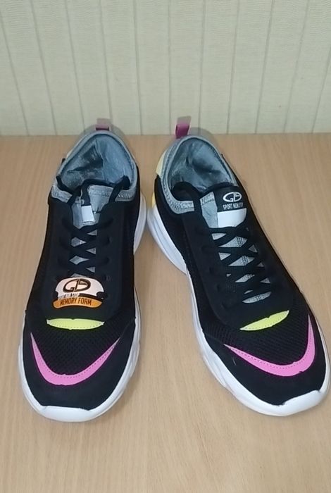 Кроссовки  унисекс рр 40 - 41