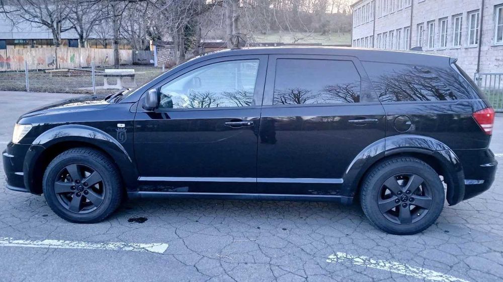 Продава се само на части Dodge Journey 2.0 diesel