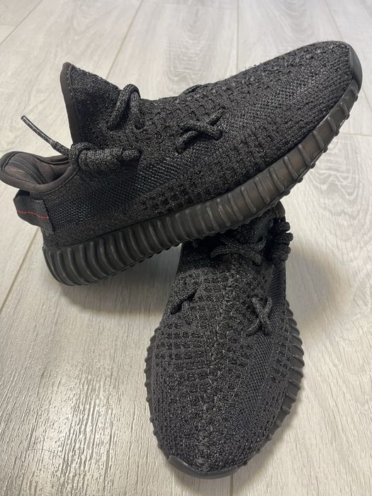 yeezy slides 350 маратонки
