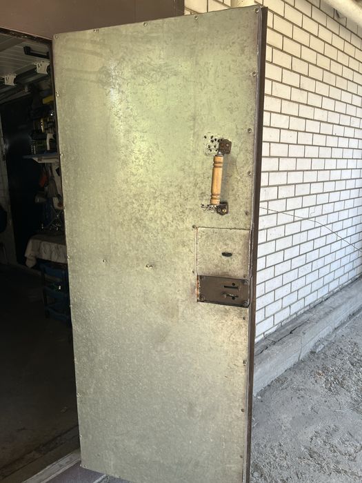 ворота утеплённые, на гараж