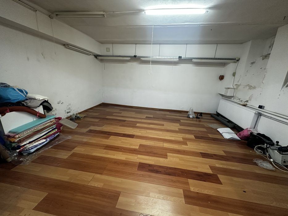 Vand spatiu comercial zona centrala 99mp