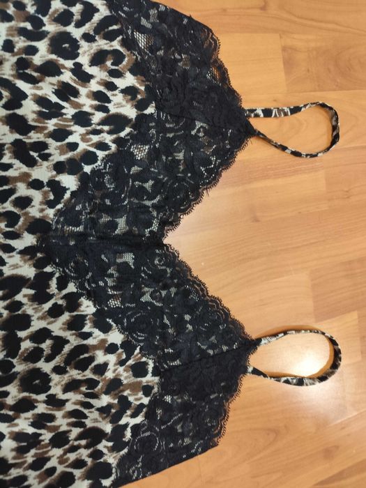 топ   с  дантела