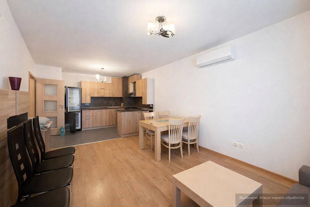 Тристаен апартамент под наем в Център