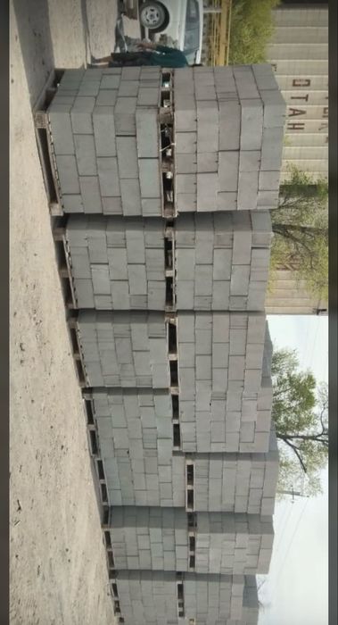 Сплиторные блоки; пескоблоки; рваные блоки