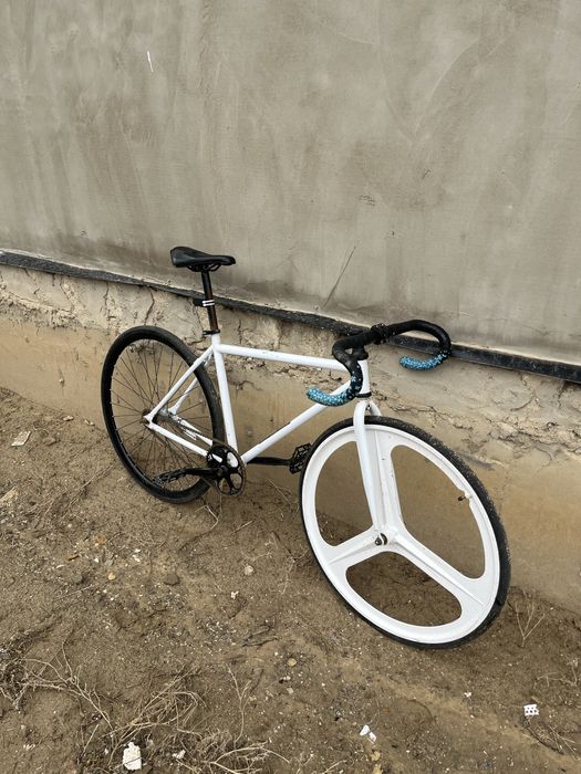 Велосипед типа фикс