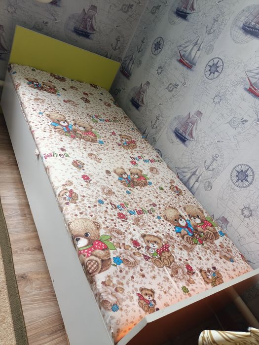 Детский гарнитур 2 кровати и шкаф