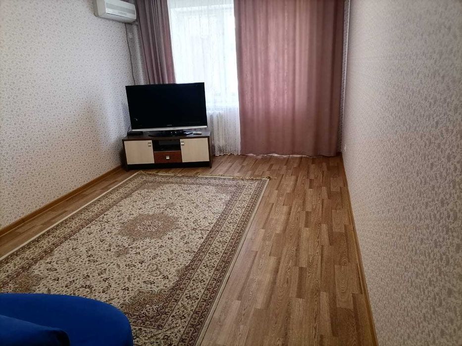 Сдам 2 ком квартиру в районе Универмаг
