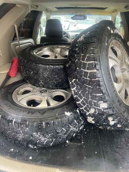 Шины с дисками комплект (зимний)