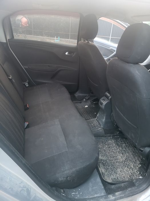 Peugeot 301 полная комплектация