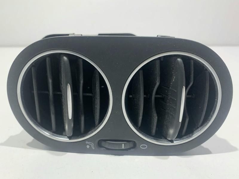 Grila ventilatie dreapta fata Volkswagen Golf 6 plus 5M0819759 Hatchba