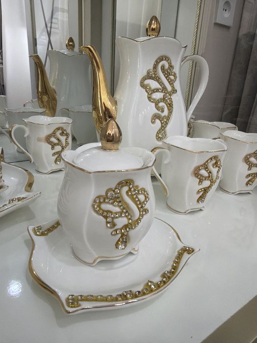 Продаю чайный сервиз
