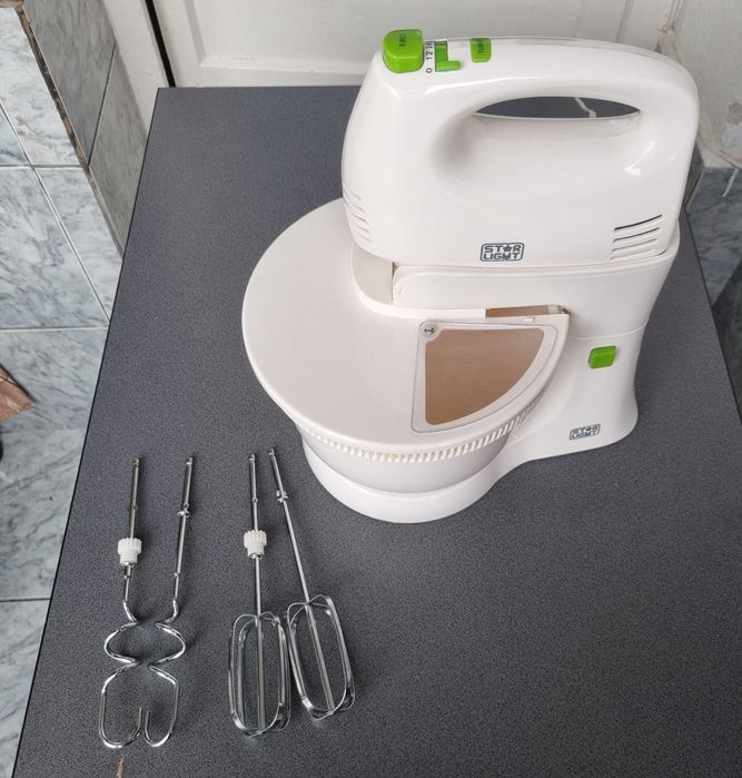 Mixer cu bol Star-Light SM-G300, 300W, Bol 2.5L, Alb/Verde – Preț Negociabil